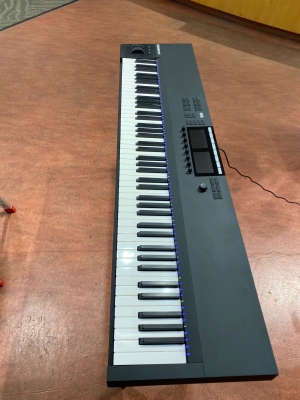 【新品同様】native instruments s88 mk2 Gear Hunter | Native Instruments KONTROL S88 MK2